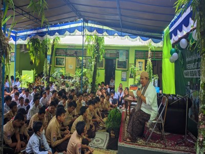 Peringatan Isra' Mi'raj & Song-Song Ramadhan 2025 SMP Negeri 9 Yogyakarta