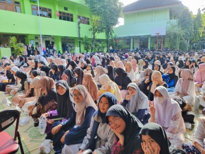 Semarak Bedug Puncak Ramadhan 1446 H di SMP Negeri 9 Yogyakarta